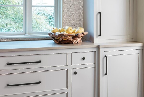 Blackrock -Appliance Pull 18" CC Black Bronze Bar Pull