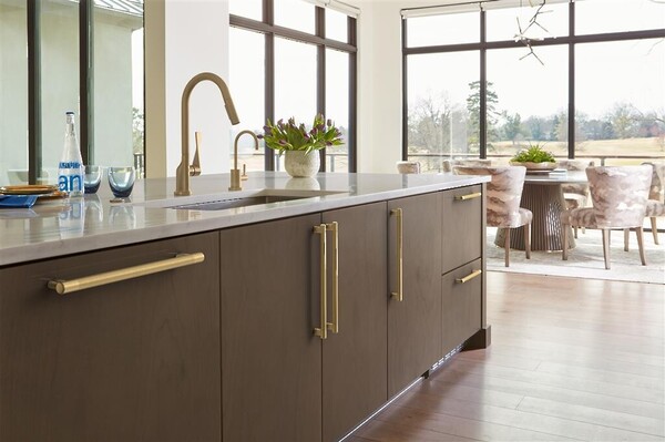 Bronx Appliance Pull 18" CC Champagne Bronze