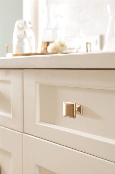 Candler 1-1/4" Height Knob Golden Champagne