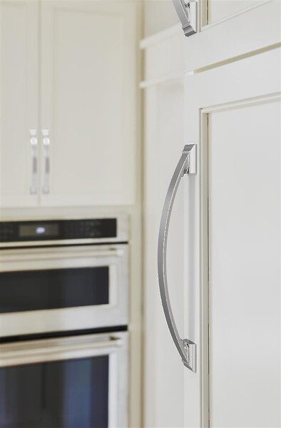 Candler Pull 256mm CC Polished Chrome